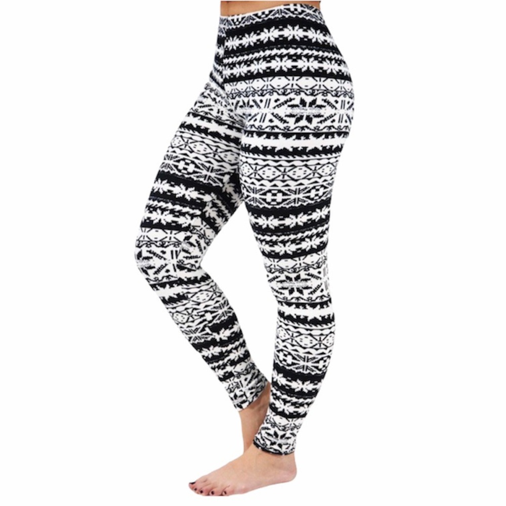 [Hope’s] Black & White Aztec Leggings